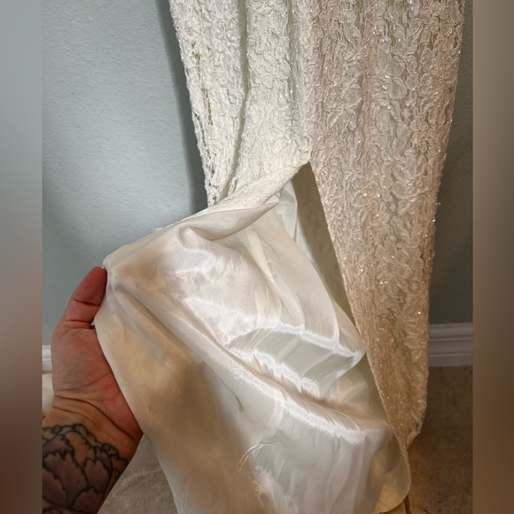 Womens White Beaded Sleeveless Maxi Fitted Low Back Column Wedding Gown … - Picture 14 of 16